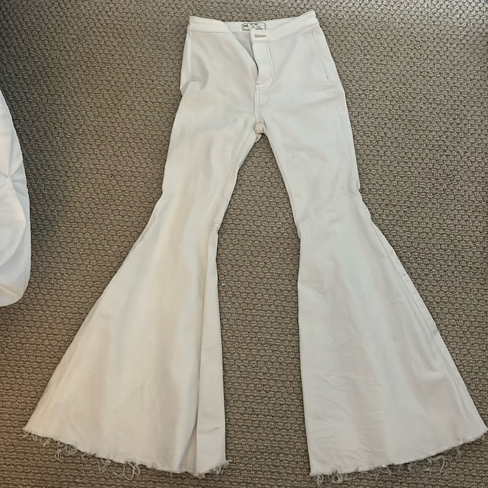 Free People Flare Float On Jeans in Heavenly White